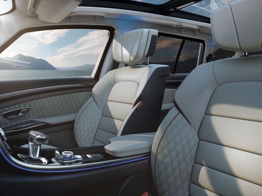 Интерьер Renault Espace Initiale Paris (JR) 2019 года  (WW) (фото 15 из 36)